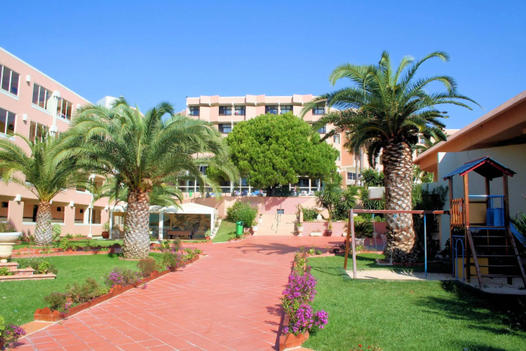Auramar Beach Resort photo 29