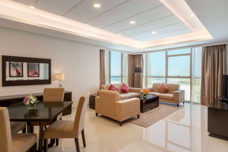 Ramada Hotel & Suites by Wyndham Amwaj Islands Manama photo 7