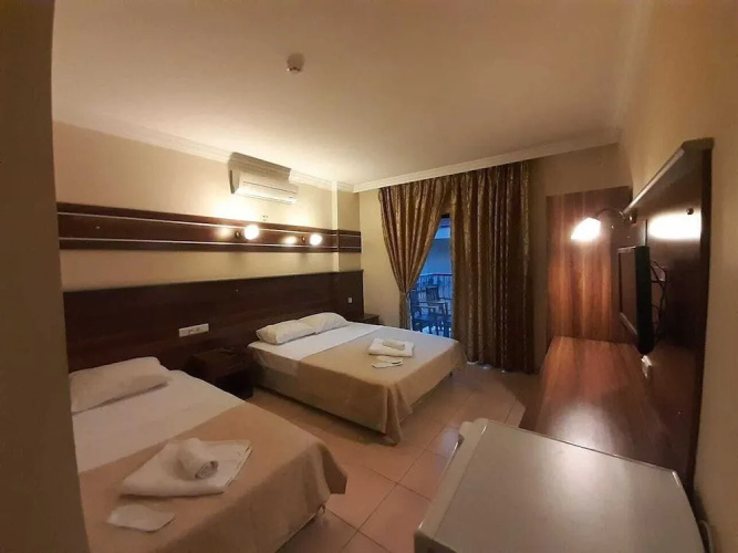 Seven Brothers Otel