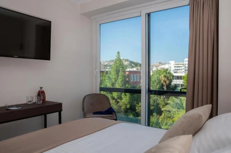 Superior Double room with city view