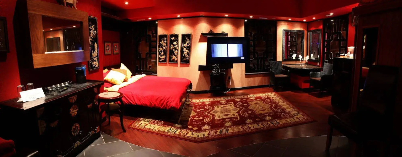 Mariaggi's Theme Suite Hotel & Spa