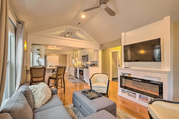 2 Bedrooms Cottage