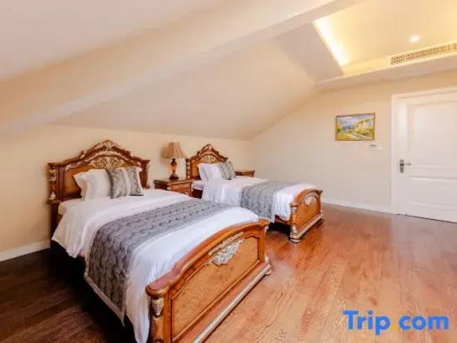 2 Bedrooms Suite