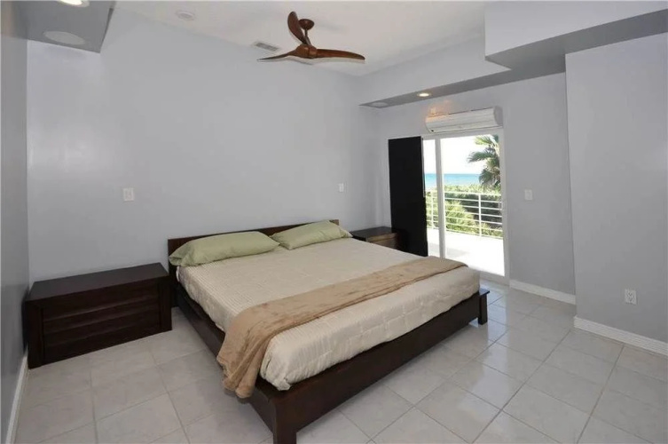Flagler Seascape 4 Br home by RedAwning