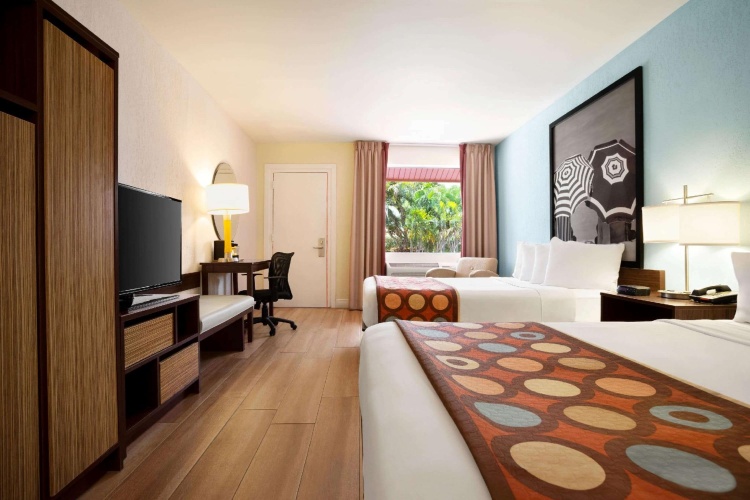 Standard Quadruple room