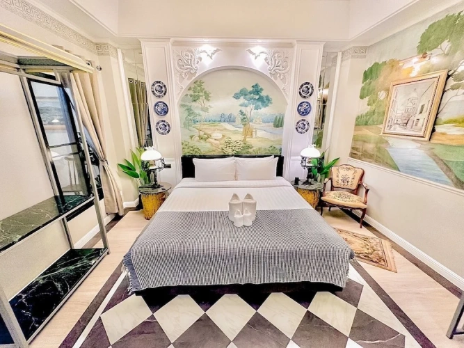 2 Bedrooms Standard Family room with balcony