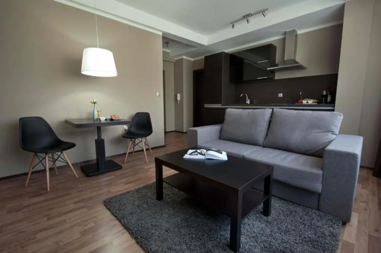 1 Bedroom Apartment with balcony
