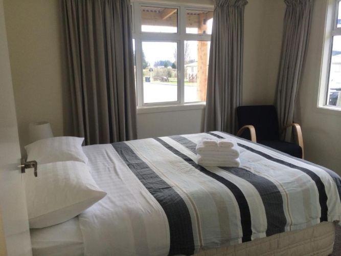 4 Bedrooms Cottage