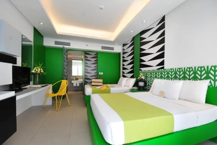 Deluxe Twin room with pool view
