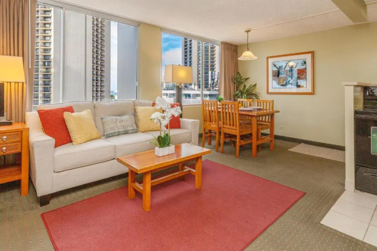Beautiful Ocean View, 1 Block to the Beach, Split AC