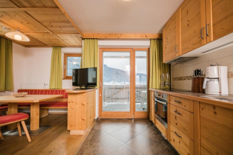 2 Bedrooms Double Apartment with mountain view