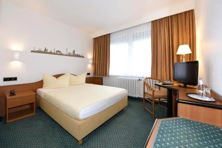 Standard Double room with view