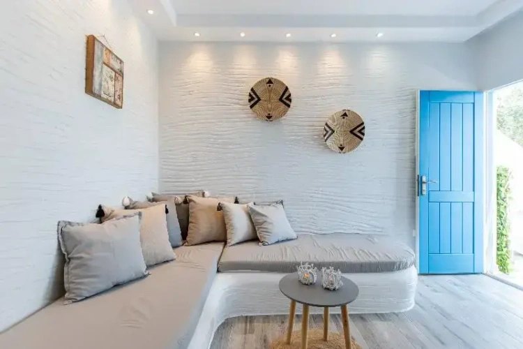 Apartment with balcony and with garden view