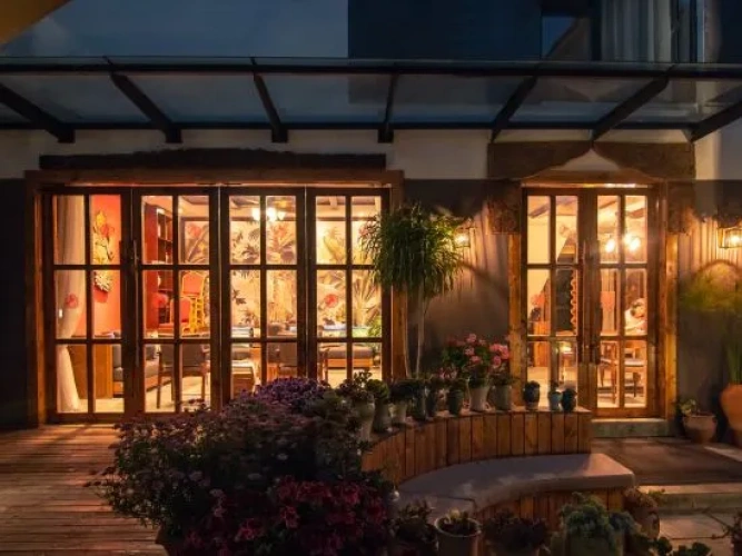 Dian Chi Lake Villa