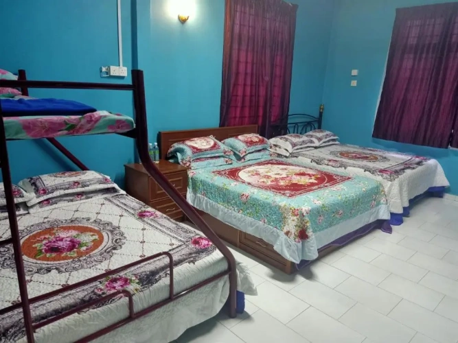 Standard Triple room with balcony