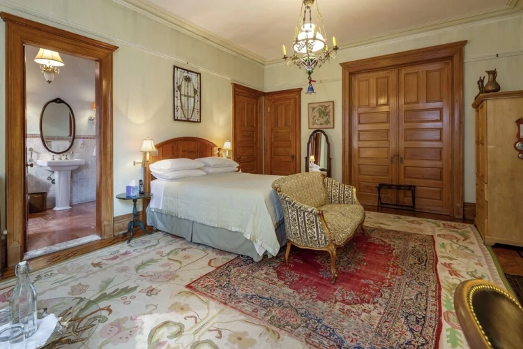 Luxury Double Suite