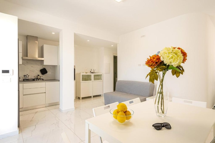 2 Bedrooms Cottage