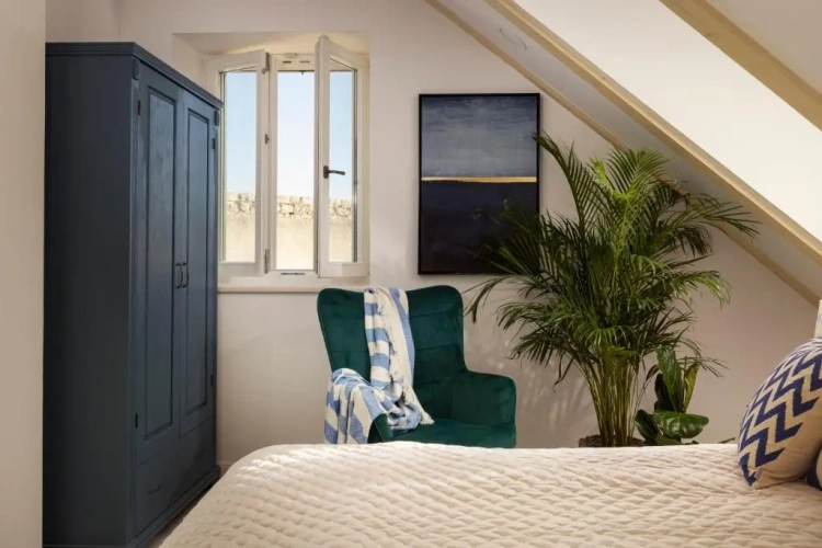 1 Bedroom Suite