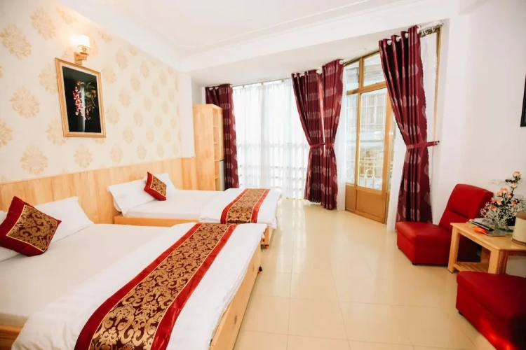 Standard Triple Family room with balcony