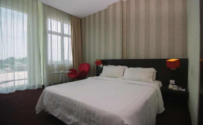 SSL Traders Hotel