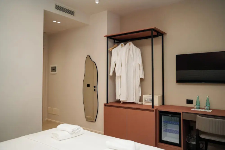 Diamar Suites