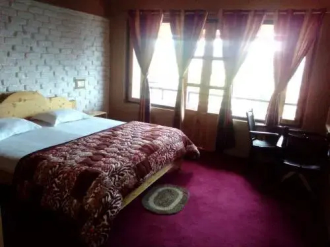 Binsar Oak Paradise