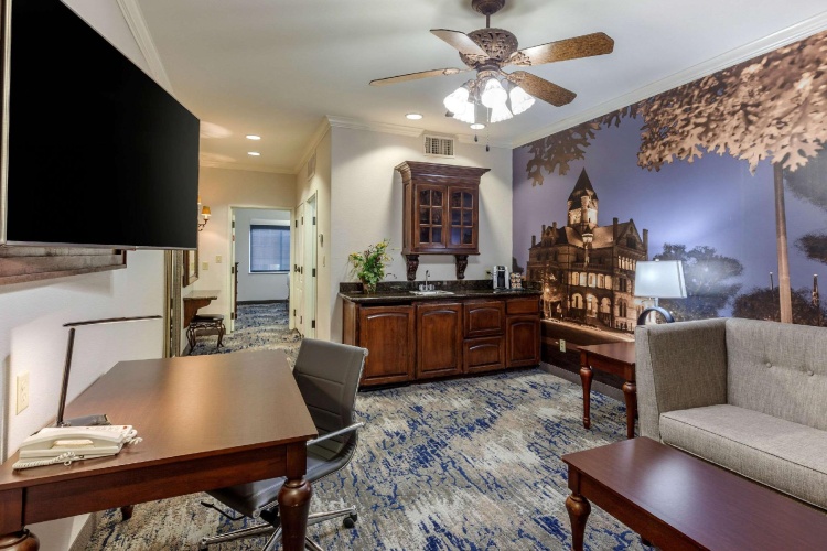 Double Suite