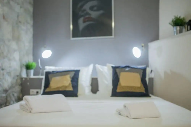Studio Apartments Emotha
