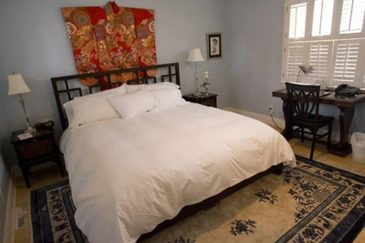 Old Towne Carmel Bed and Breakfast