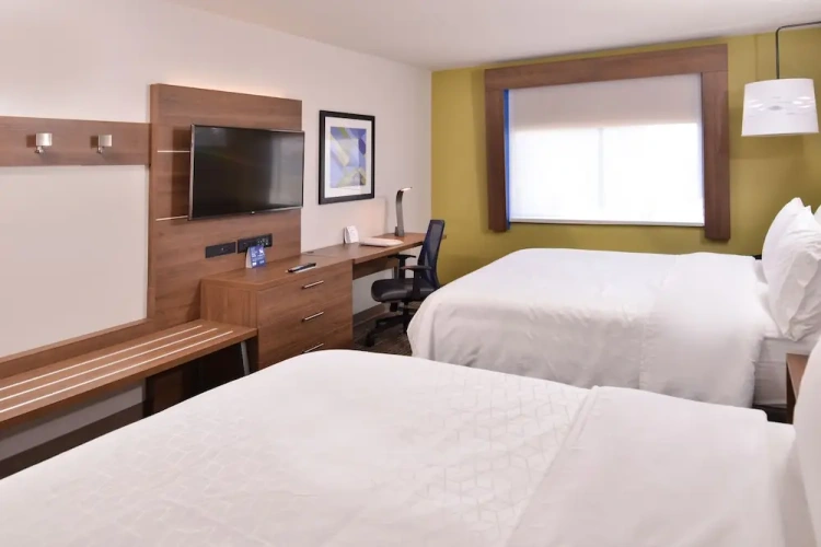 Quadruple Suite