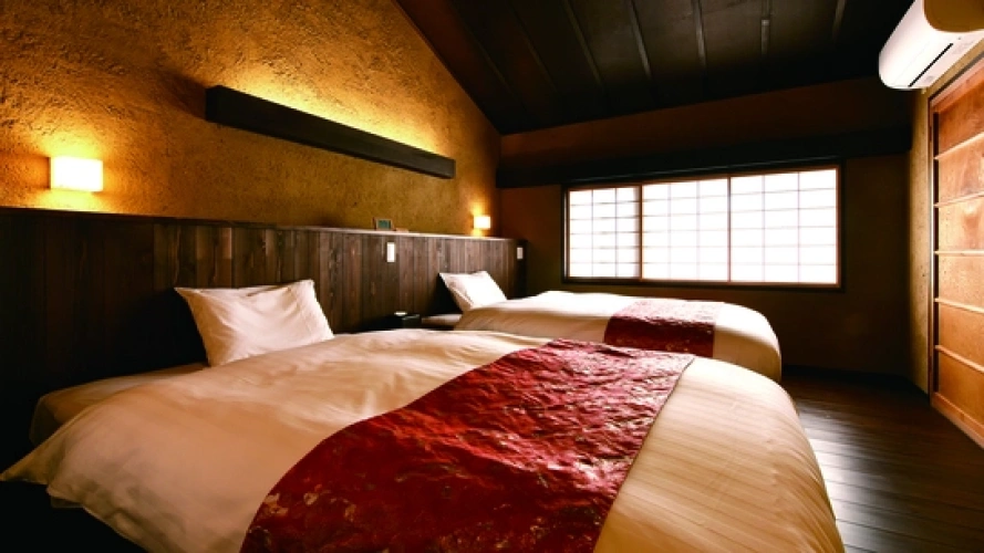 Premier room
