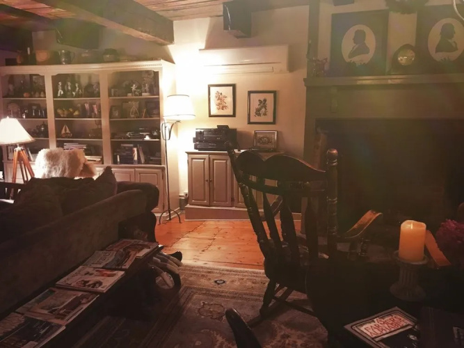 The Ira Allen House