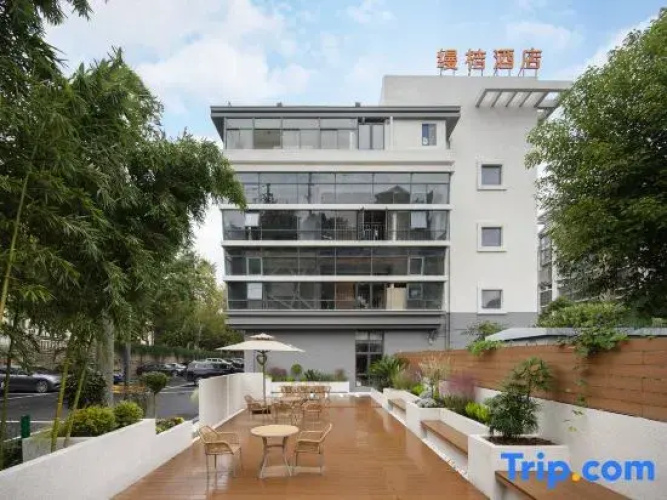 YIXINGMANJUHOTEL