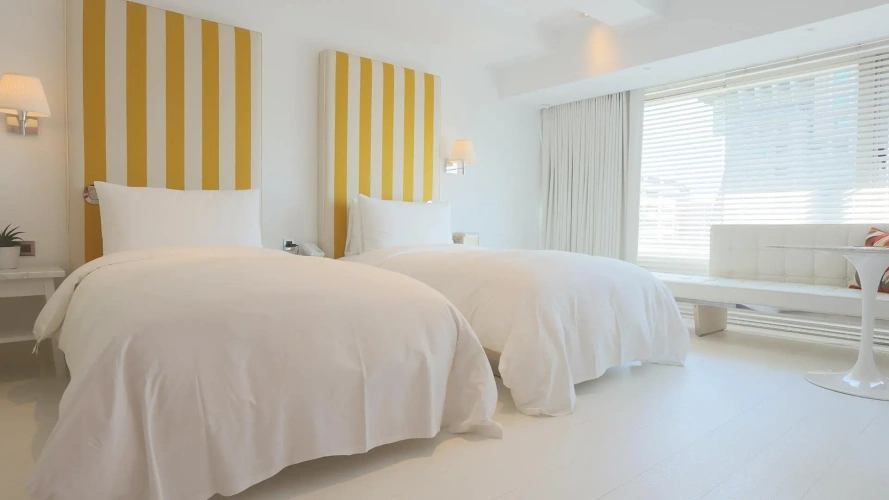 Standard Twin room