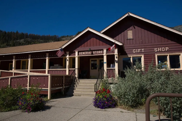 Rising Sun Motor Inn and Cabins - Inside the Park