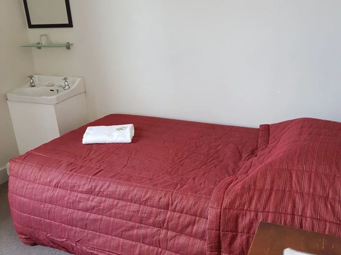 Economy room