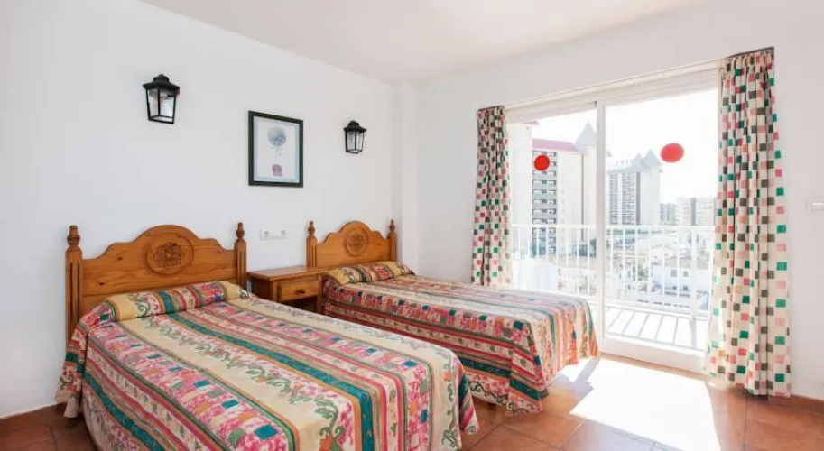 Apartamentos Embajador