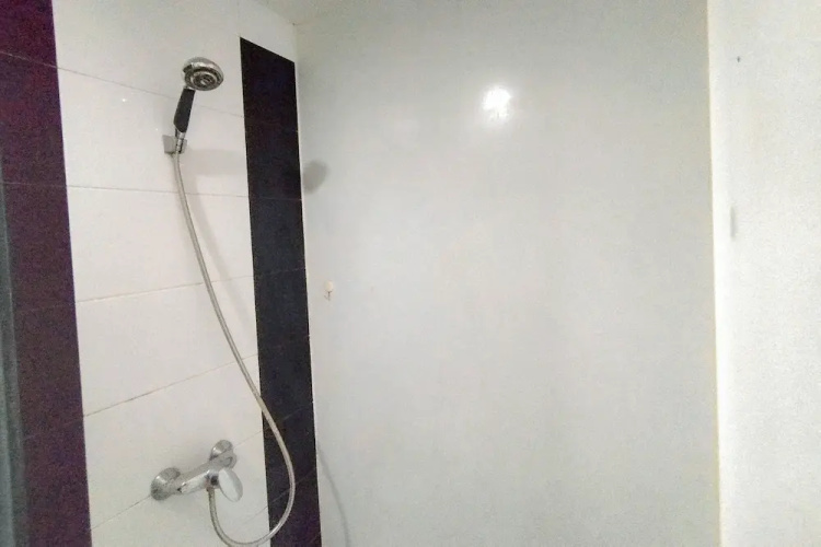 Modern Cozy Studio at The Square Surabaya Apartment