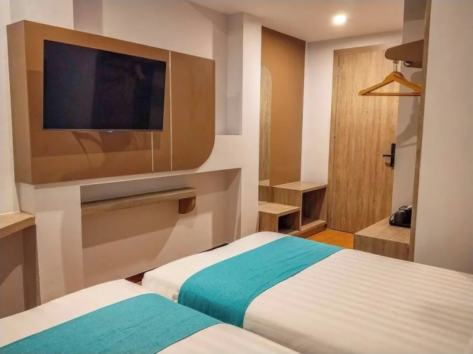 Front One Luxe Hotel Solo