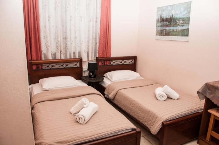 Economy Twin room