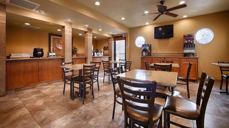 Best Western Cottonwood Inn photo 28