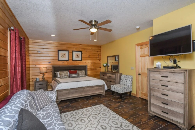 Sheba Snow 5 Bedroom House