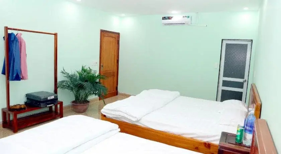 Giang Son Hostel
