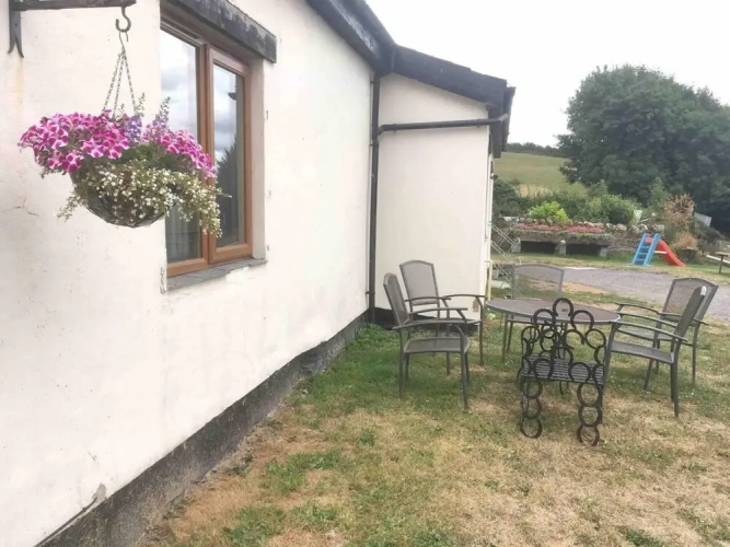 Charming 2-bed Apartment on Exmoor
