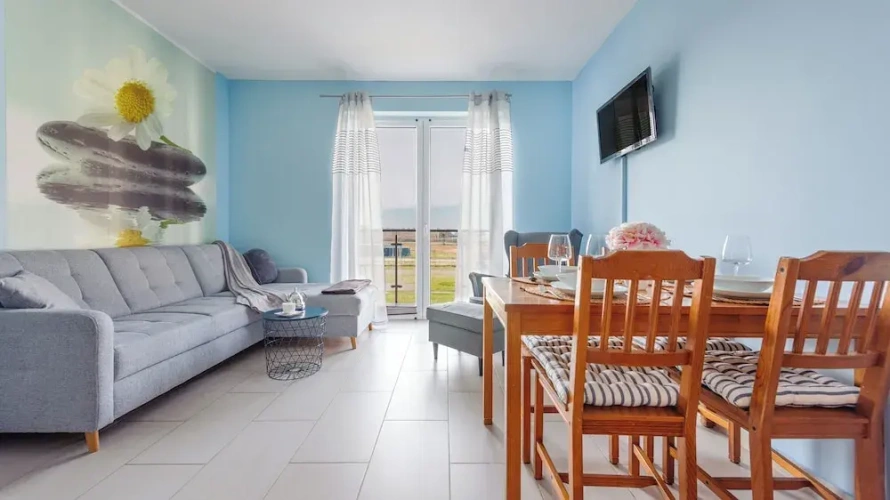 Apartment with balcony