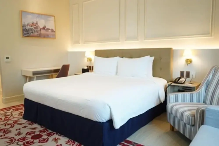 Premier room