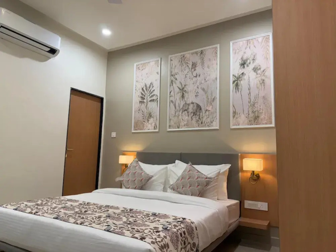 Hotel Aura By Arihant