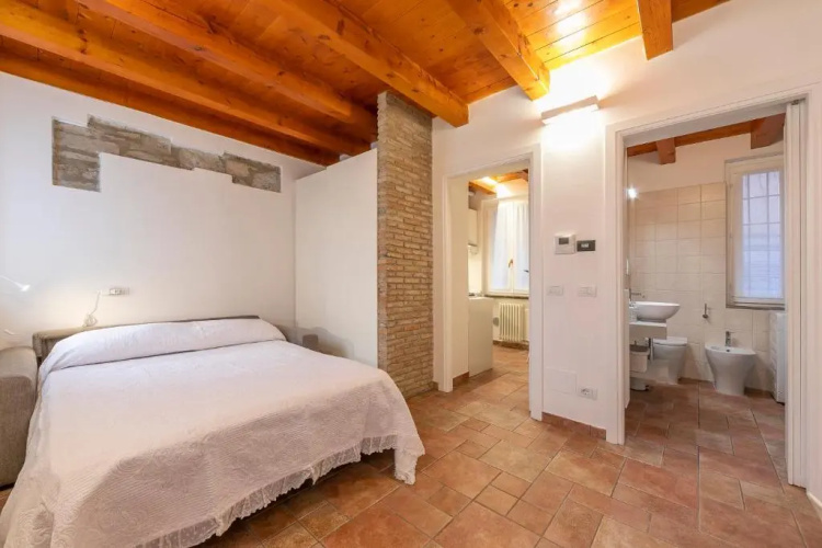 VIA 5 GIORNATE 13 - Apartment