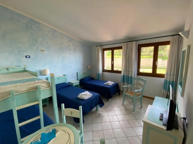 Deluxe Quadruple room