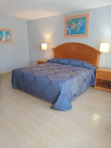 Standard Quadruple room with view